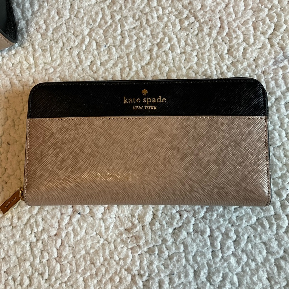 Kate Spade Black and Tan Tote Bag Set ( authentic bag and wallet ) - Picture 10 of 16